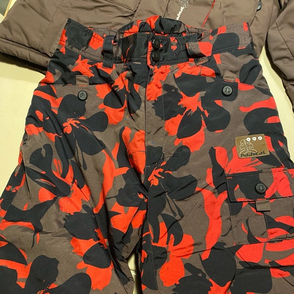 Snow suit with belt - Picture 9 of 9